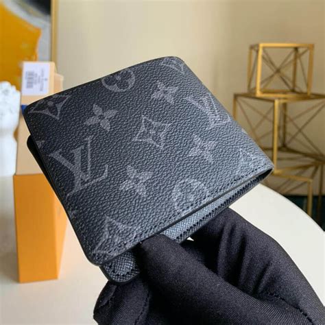 lv wallet multiple